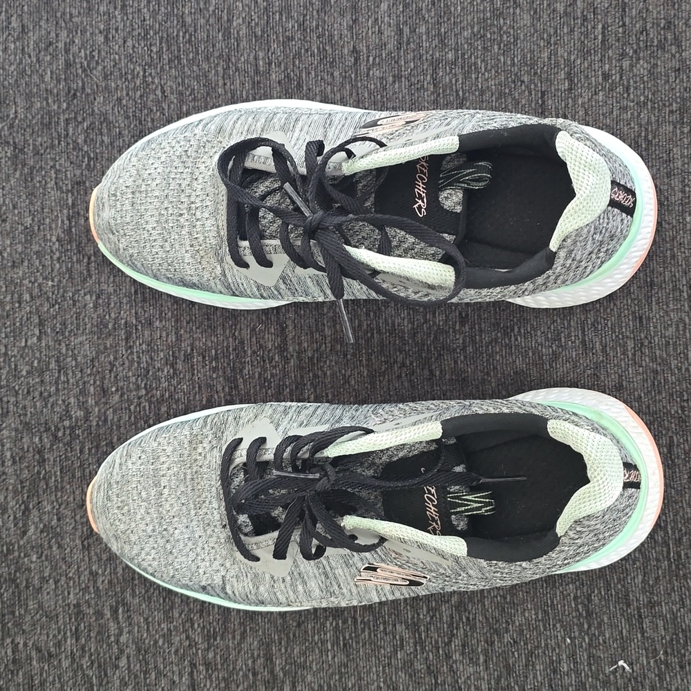 Women's Sketchers Tennis Shoes